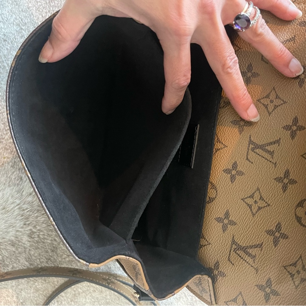 **SOLD** POCHETTE MÉTIS - Monogram Reverse - Picture 12 of 13